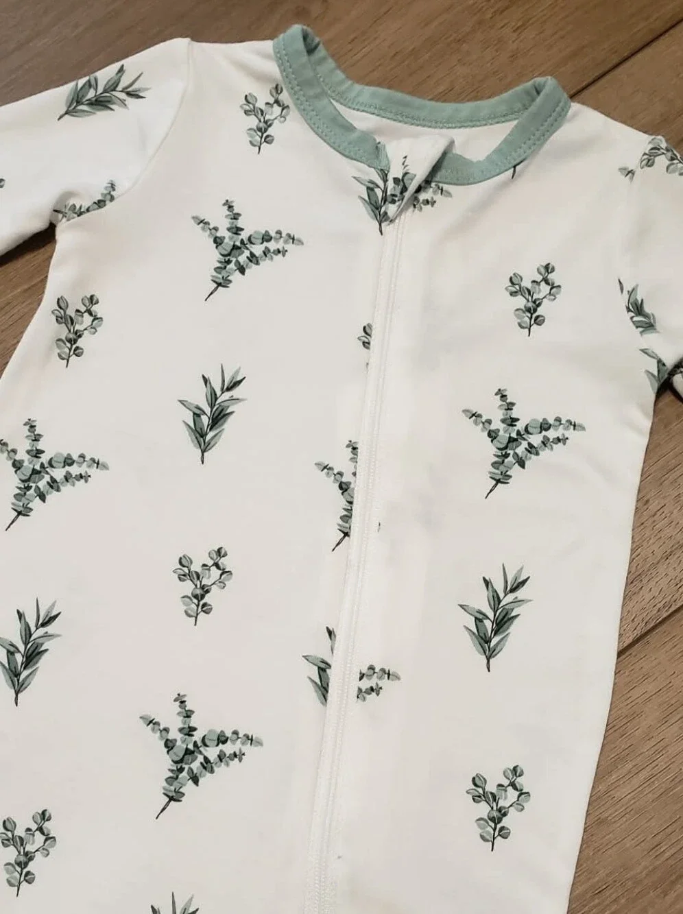 Kyte Baby Eucalyptus Zippered Romper Size 12-18 Months